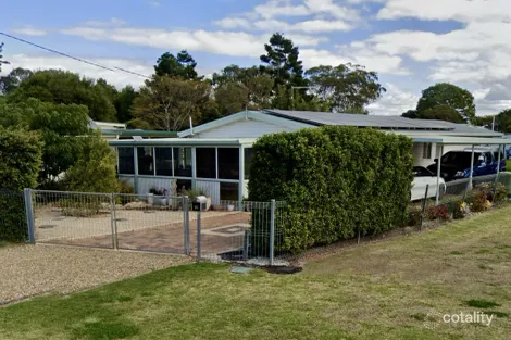 16 Fisher Rd, Wyreema, QLD 4352