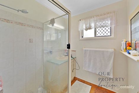 Property photo of 4 Bisdee Street Coral Cove QLD 4670
