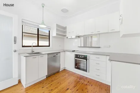 Property photo of 3 Dolly Avenue Springfield NSW 2250