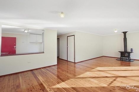 Property photo of 8 Narrawa Avenue Erina NSW 2250