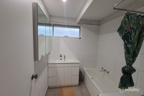Property photo of 5 Loch Street Cranbourne VIC 3977