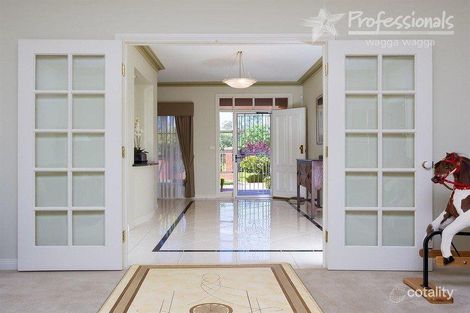 Property photo of 6 Coventry Place Lake Albert NSW 2650