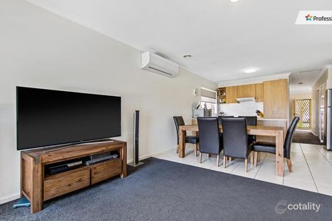 Property photo of 10 Tintern Loop Hillside VIC 3037