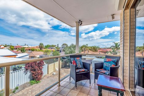 Property photo of 10 Fulmar Place Halls Head WA 6210