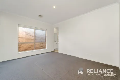 Property photo of 43 Martaban Crescent Point Cook VIC 3030