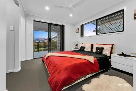 Property photo of 34 Santiago Crescent Spring Mountain QLD 4300