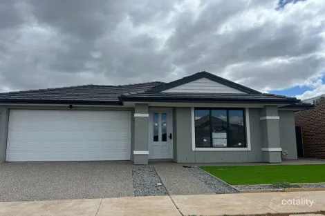 Property photo of 22 Rohab Crescent Mount Cottrell VIC 3024