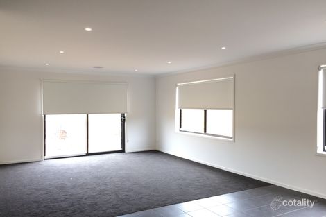 Property photo of 41 Oleary Way Maddingley VIC 3340