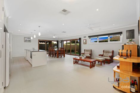 Property photo of 11 Gaudin Court Werribee VIC 3030