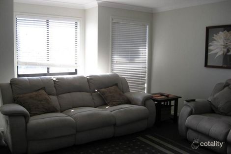 Property photo of 14 Patron Crescent Glenvale QLD 4350
