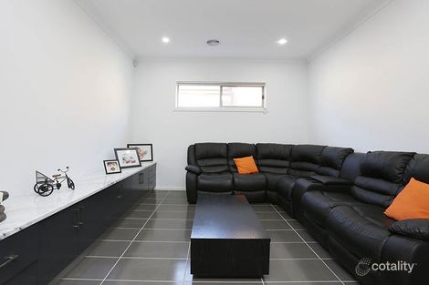 Property photo of 20 Garig Way Tarneit VIC 3029