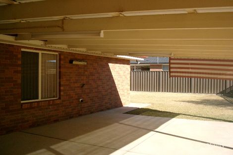 Property photo of 34 Yentoo Drive Glenfield Park NSW 2650
