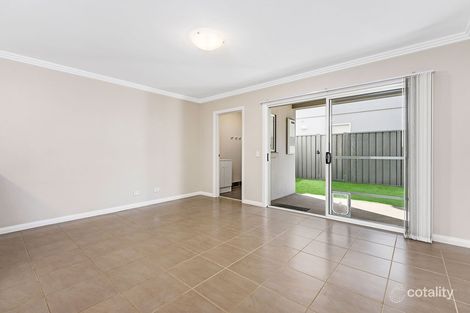 Property photo of 11/29 Lorimer Crescent Elderslie NSW 2570