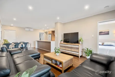 Property photo of 26/2 Tenth Avenue Maylands WA 6051