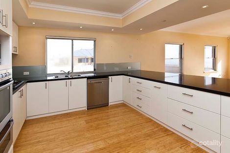 Property photo of 100 Warnbro Beach Road Waikiki WA 6169