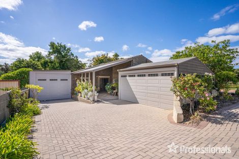 18 Goollelal Dr, Kingsley, WA 6026