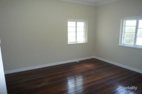 Property photo of 31 Park Road Yeronga QLD 4104