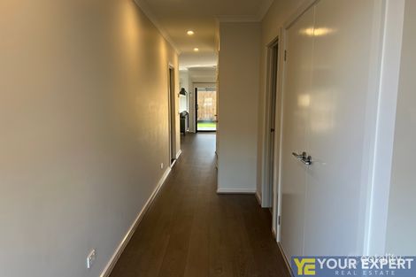 Property photo of 12 Apium Street Clyde VIC 3978