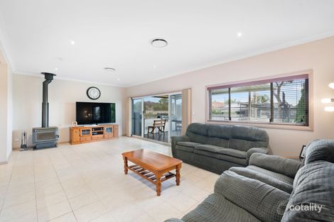 Property photo of 19 Donald Street Picnic Point NSW 2213