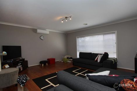 Property photo of 2 Larson Avenue Tarneit VIC 3029