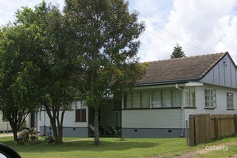 14 Thompson St, Silkstone, QLD 4304