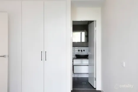 Property photo of 18/6 Danks Street Waterloo NSW 2017