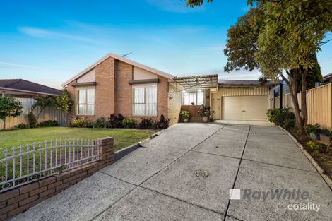17 Hinrichsen Dr, Hallam, VIC 3803