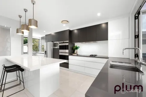 59 Rennie St, Indooroopilly, QLD 4068