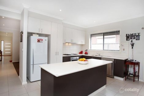 Property photo of 5 Wilkins Crescent Burnside Heights VIC 3023