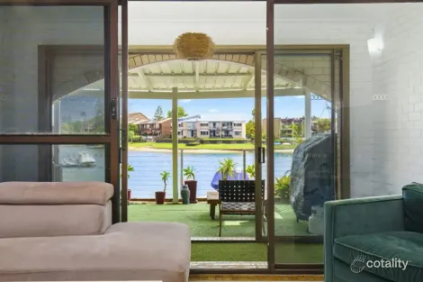 Property photo of 3/2 Bacardi Court Mermaid Waters QLD 4218
