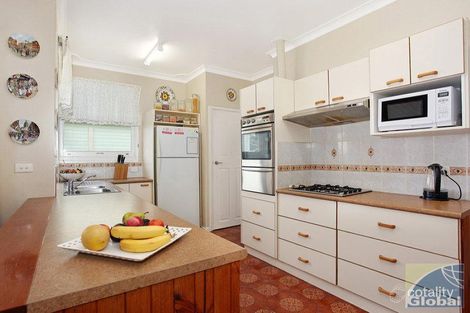 Property photo of 40 Linden Avenue Eleebana NSW 2282