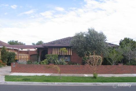 9 Henshall Rd, Strathmore, VIC 3041