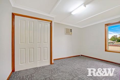 Property photo of 53 Gasmata Crescent Whalan NSW 2770