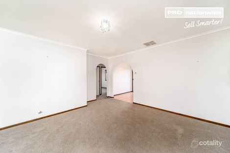 Property photo of 1/14 Canola Place Estella NSW 2650