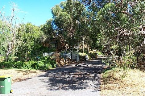 20 Ophelia Gr, Mount Nasura, WA 6112