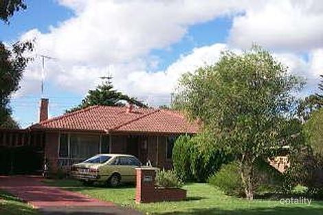 11 Balaka Way, Queens Park, WA 6107