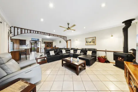 Property photo of 13 Beasley Close Largs NSW 2320