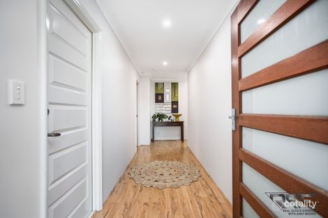 Property photo of 29 Passendale Crescent Piara Waters WA 6112