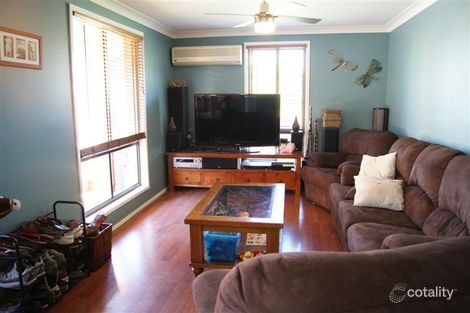 Property photo of 15 Cassandra Close Hunterview NSW 2330
