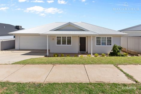 Property photo of 68 Jumbuck Drive Gobbagombalin NSW 2650