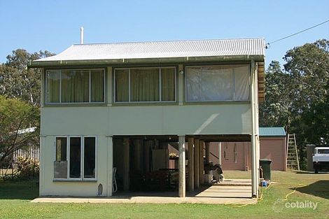 33 Palm Ave, Seaforth, QLD 4741