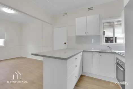 343 Ocean Beach Rd, Umina Beach, NSW 2257