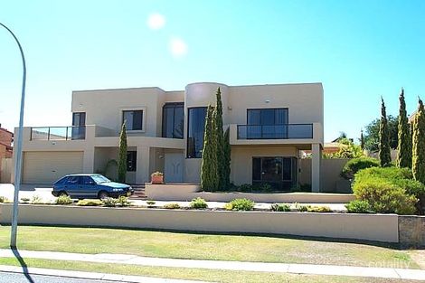 59 Castlecrag Dr, Kallaroo, WA 6025