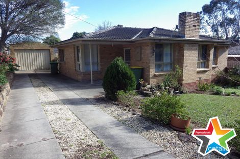 Property photo of 105 Pembroke Road Mooroolbark VIC 3138