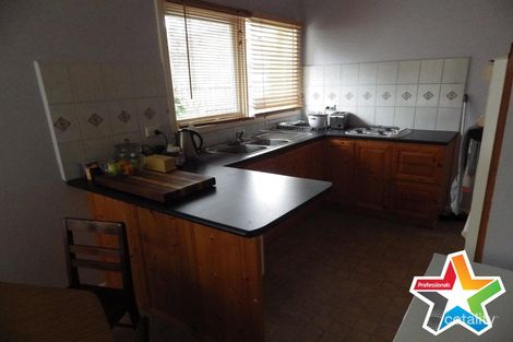 Property photo of 105 Pembroke Road Mooroolbark VIC 3138