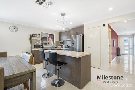 Property photo of 6 Olivebank Crescent Cranbourne North VIC 3977