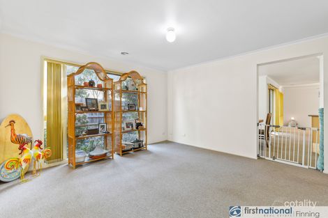 Property photo of 15 Friendship Close Cranbourne West VIC 3977