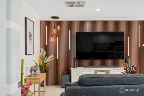 Property photo of 13 Skylark Close Flagstaff Hill SA 5159