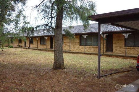 Property photo of 3 Forrest Crescent Dubbo NSW 2830