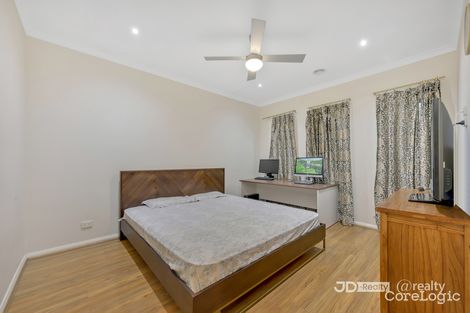 Property photo of 19 Moor Park Drive Craigieburn VIC 3064